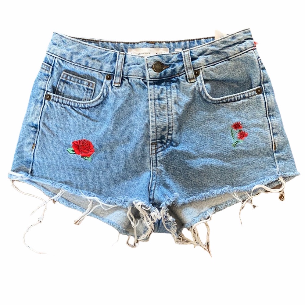 Subdued Vintage Crop Rose Embroidered Shorts